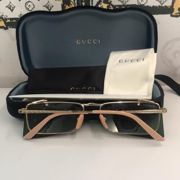 New Authentic Gucci GG0363S 001 Gold Flip-Up Rectangular Sunglasses Green Lenses - Picture 4 of 13